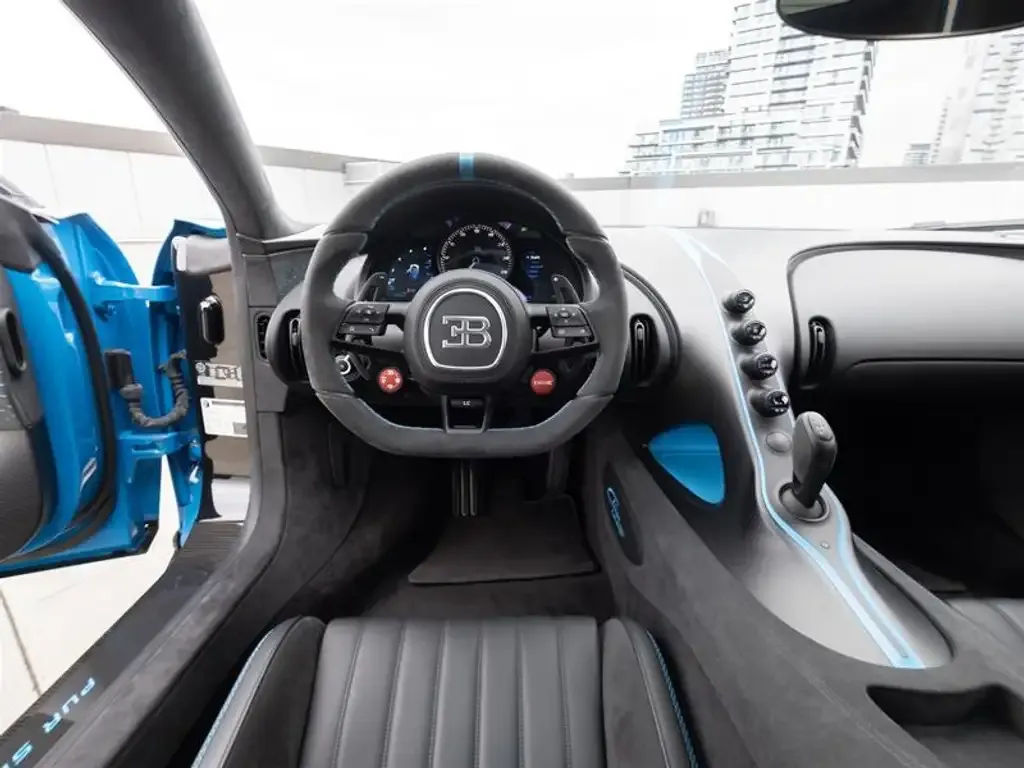 Bugatti Chiron Pur Sport 2021 photo 3