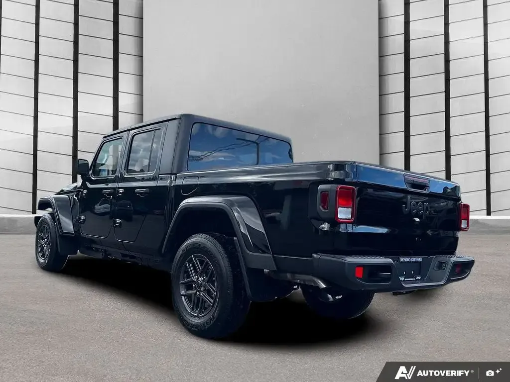 Jeep Gladiator 2026 photo 4