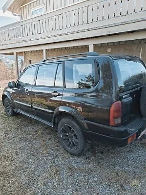 Suzuki Xl7
