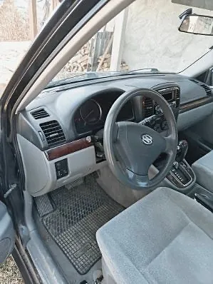 Suzuki Xl7 2004 photo 3