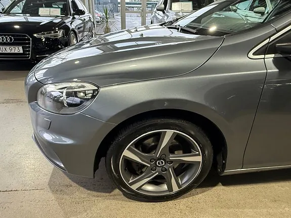 Volvo V40 2016 photo 4