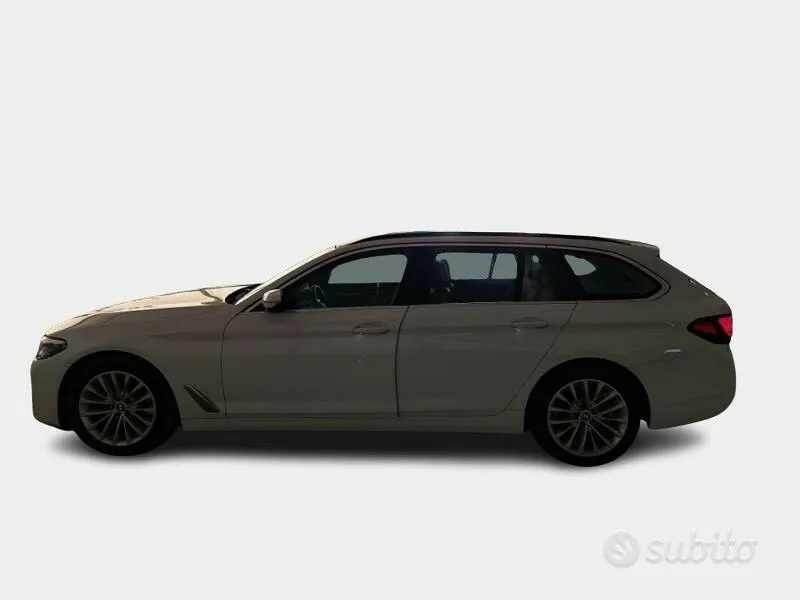 BMW 520 2023 photo 5