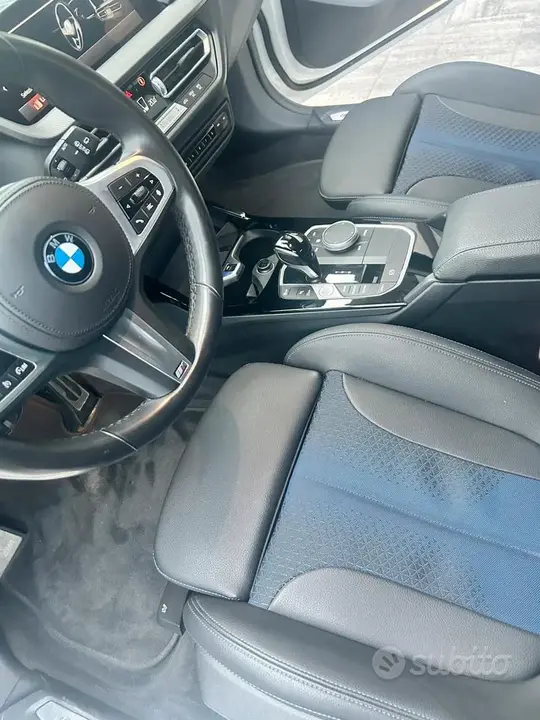 BMW 1 Series 2023 photo 5