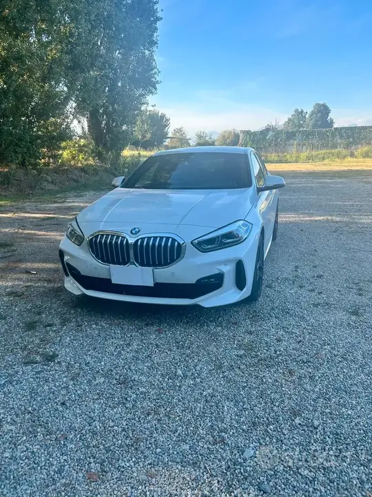 BMW 1 Series 2023 photo 3