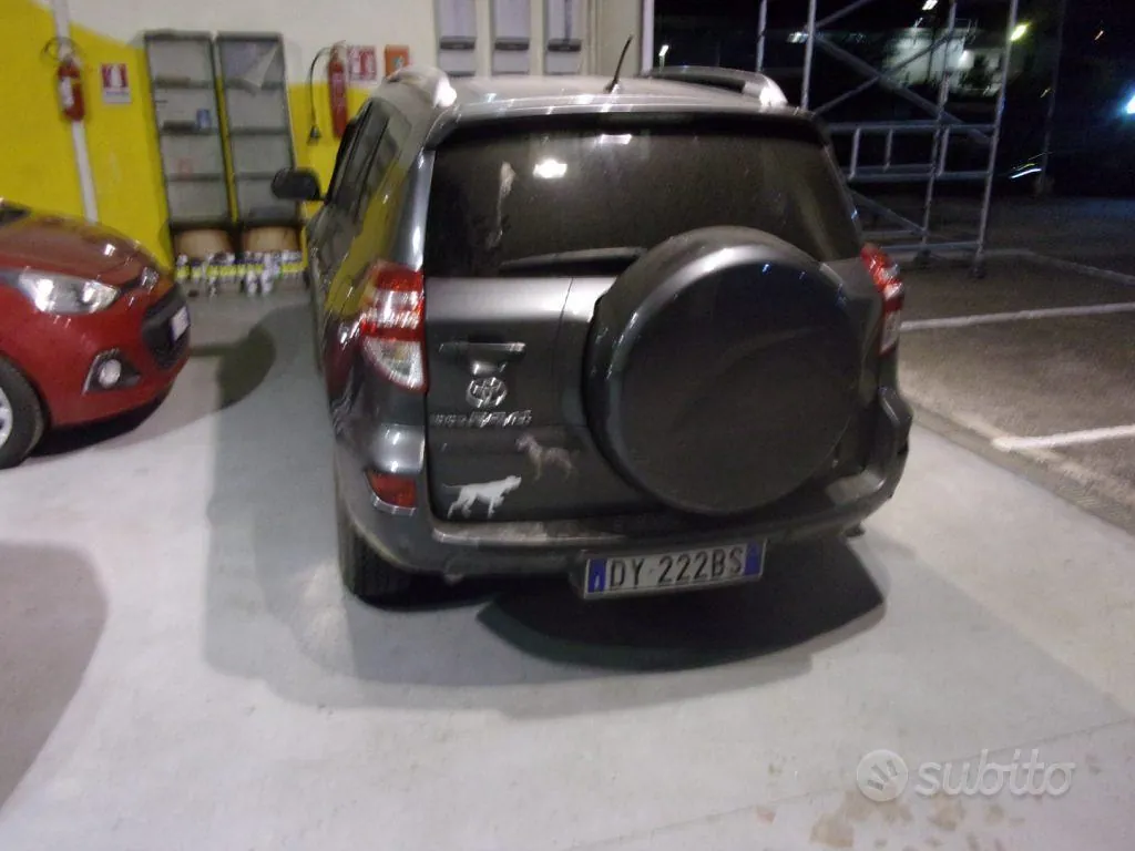 Toyota Rav4 2009 photo 2