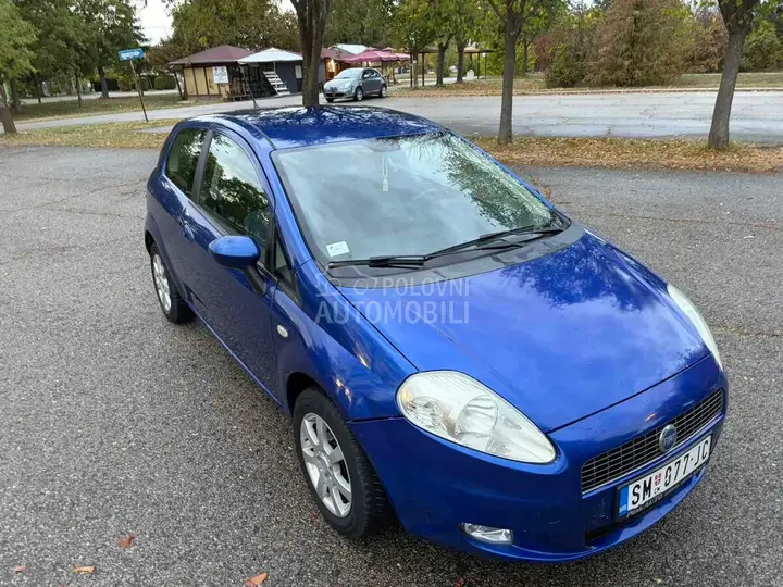 Fiat Grande Punto 2006 photo 3