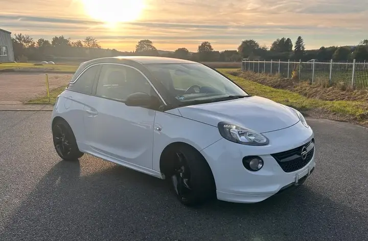 Opel Adam