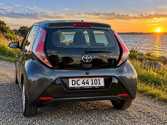 Toyota Aygo 2015 photo 3