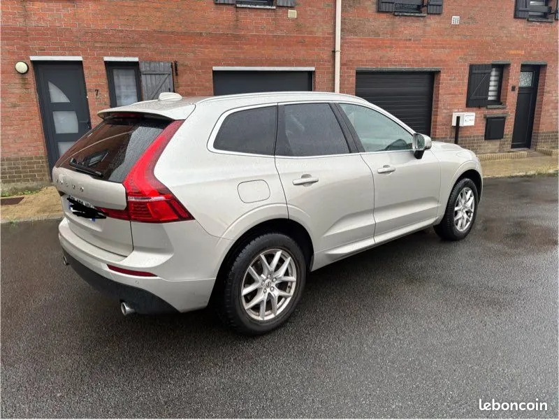 Volvo Xc60 2019 photo 2