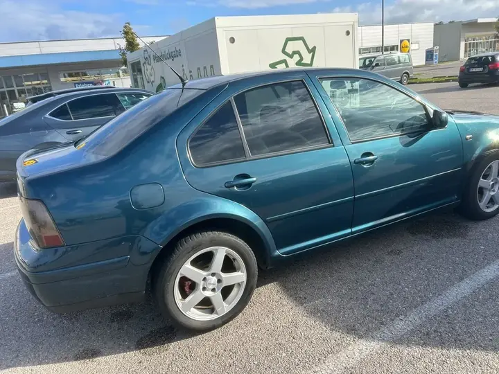 Volkswagen Bora 2004 photo 3