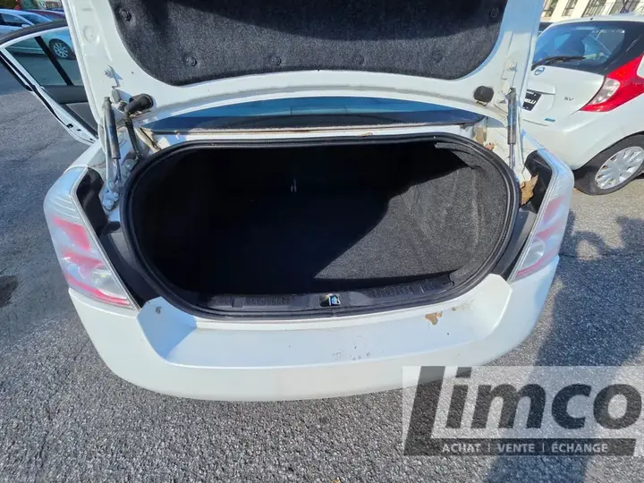 Nissan Sentra 2011 photo 5