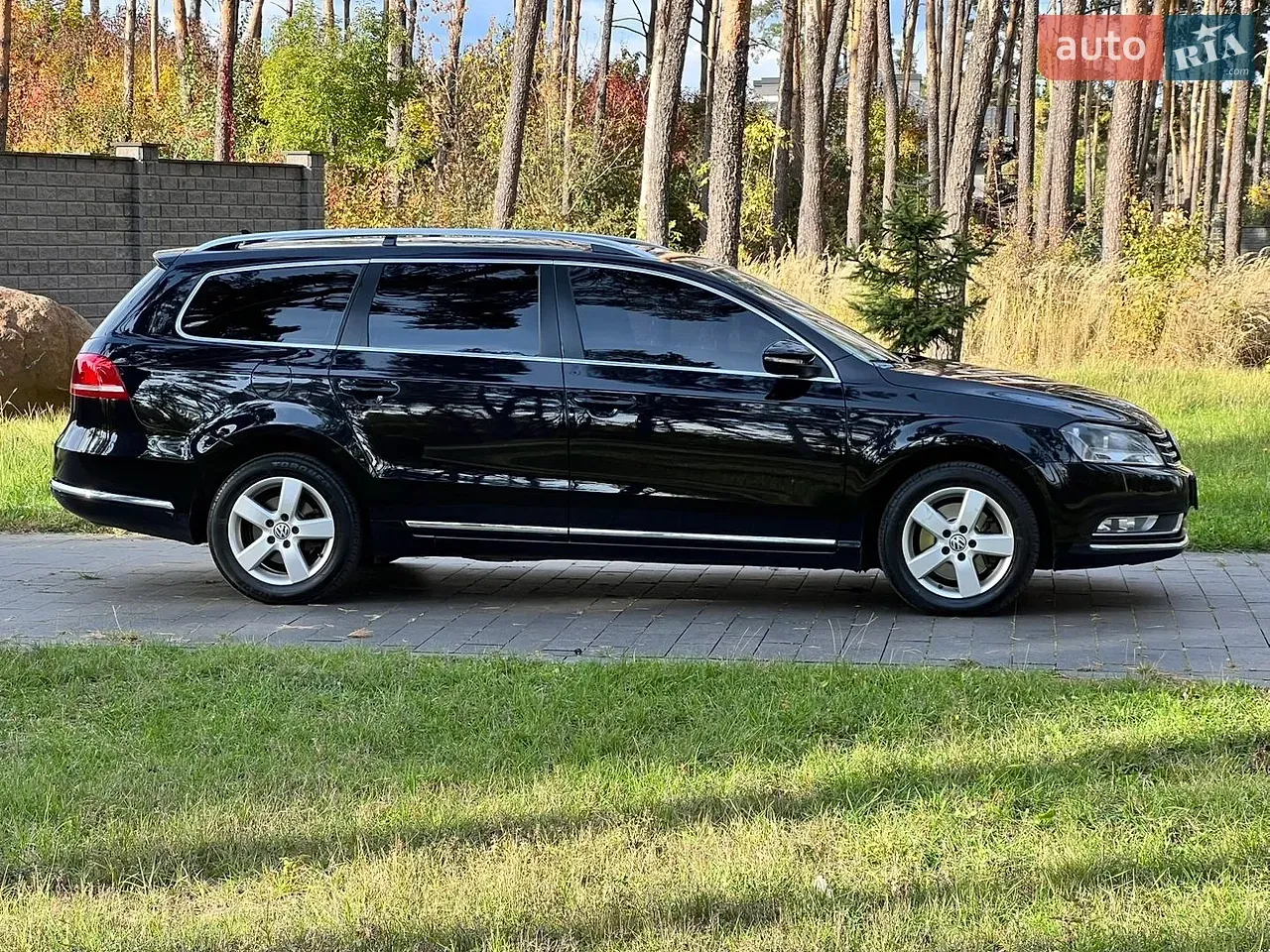 Volkswagen Passat 2013 photo 2