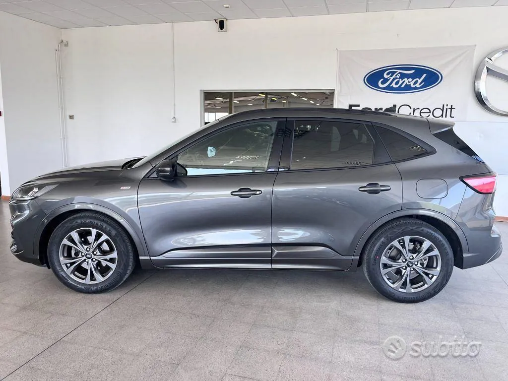 Ford Kuga 2022 photo 4