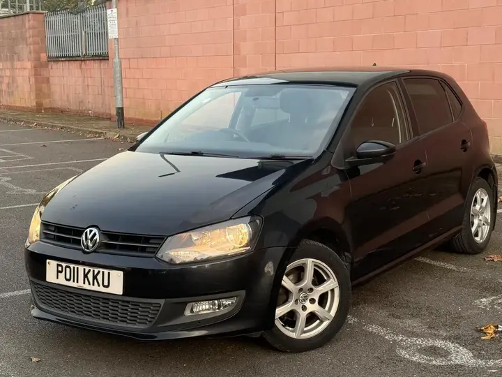 Volkswagen Polo 2011 photo 2
