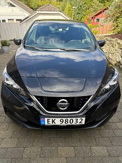 Nissan Leaf 2018 photo 2