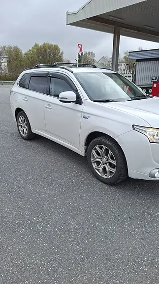 Mitsubishi Outlander 2014 photo 3