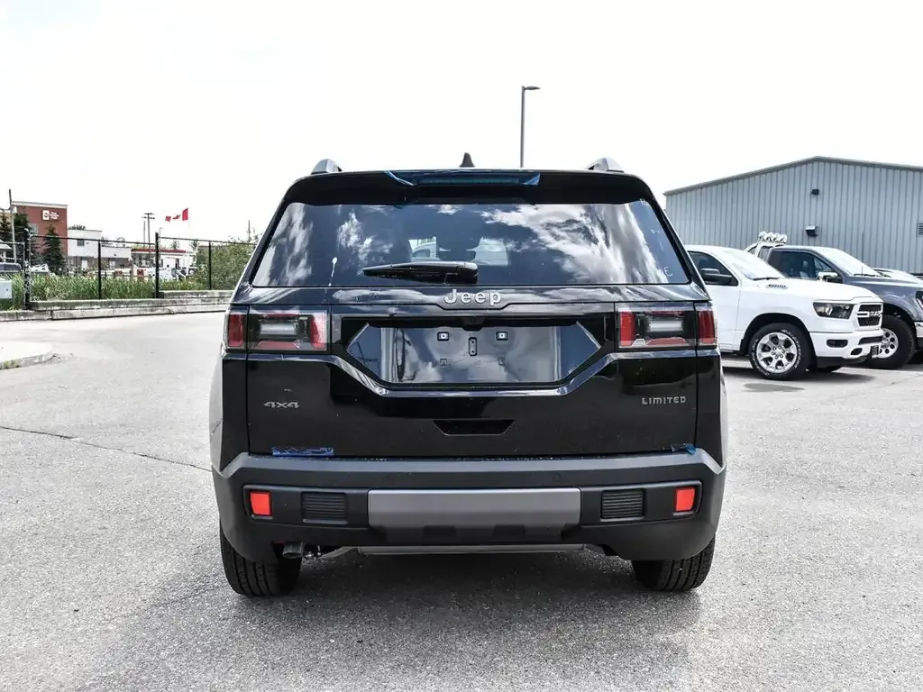 Jeep Cherokee 2026 photo 5