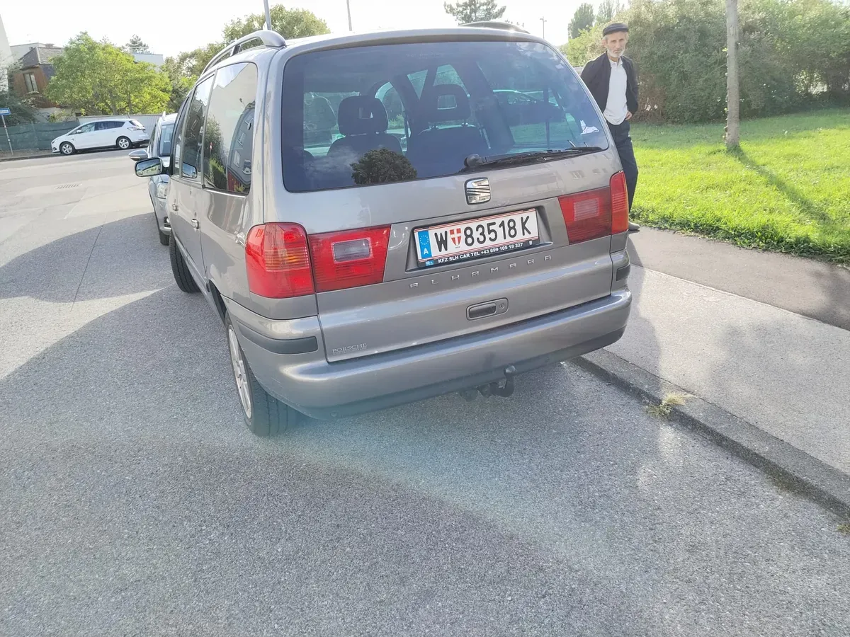 Seat Alhambra 2008 photo 3
