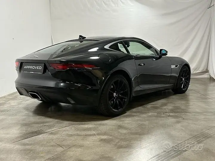 Jaguar F-Type 2020 photo 2