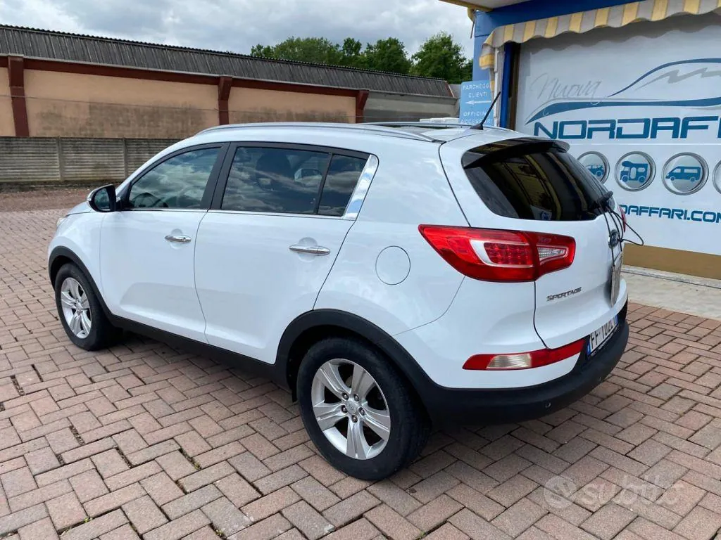 Kia Sportage 2012 photo 2