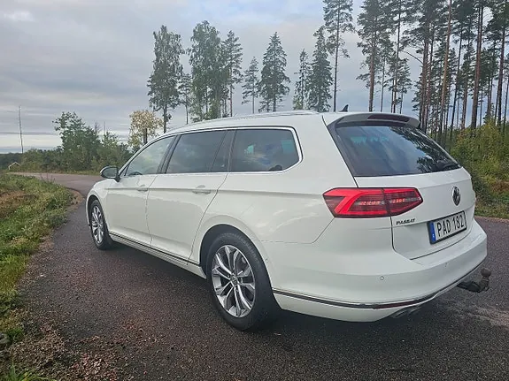 Volkswagen Passat 2016 photo 2