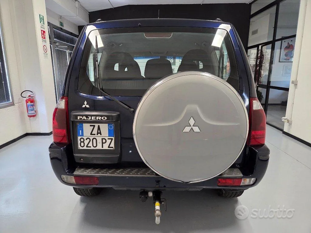 Mitsubishi Pajero 2003 photo 5