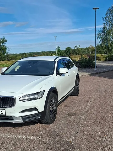 Volvo V90 Cross Country