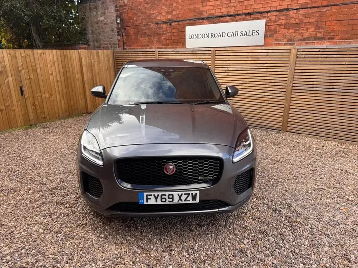 Jaguar E-Pace 2020 photo 5