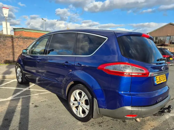 Ford S-Max 2013 photo 3