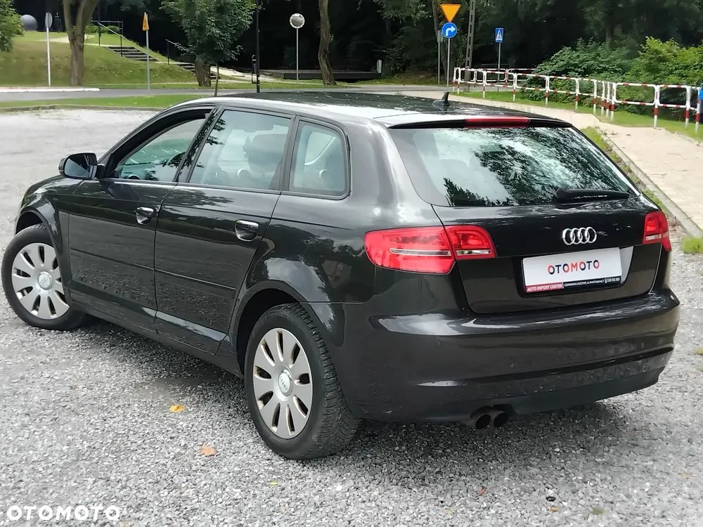 Audi A3 Sportback 2011 photo 5