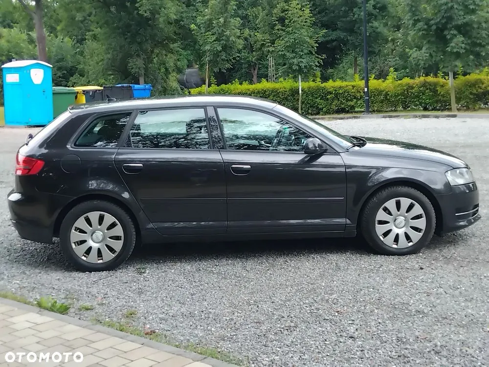 Audi A3 Sportback 2011 photo 3