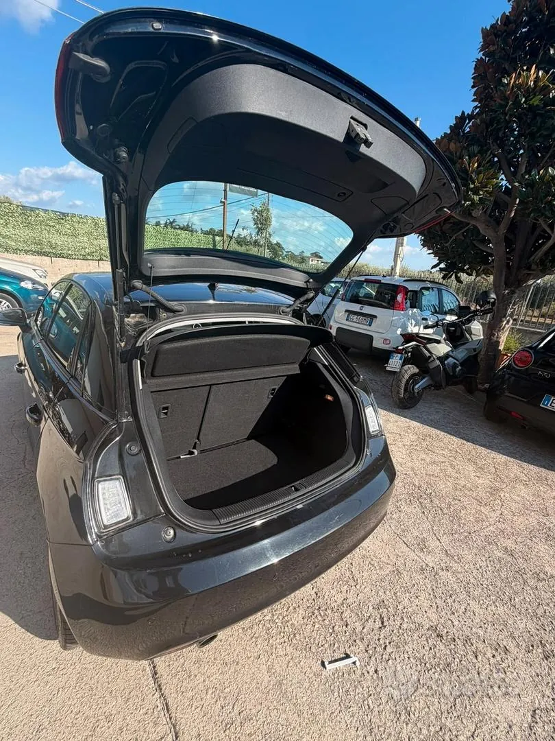 Audi A1 2013 photo 4
