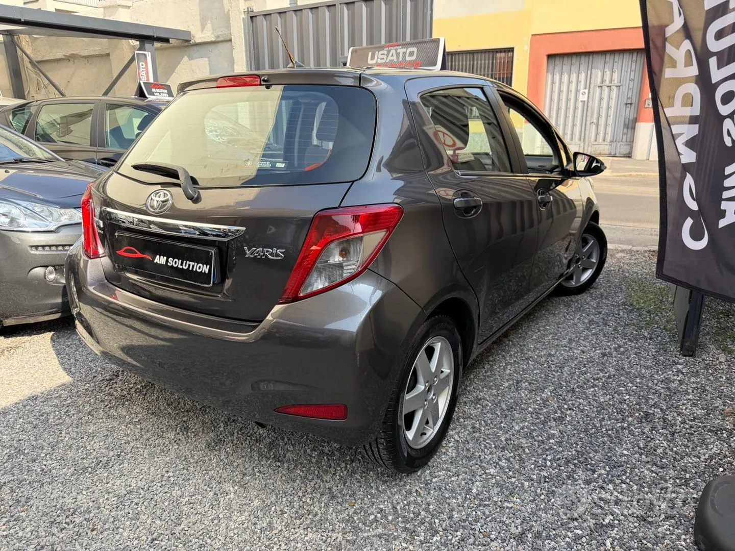 Toyota Yaris 2012 photo 4