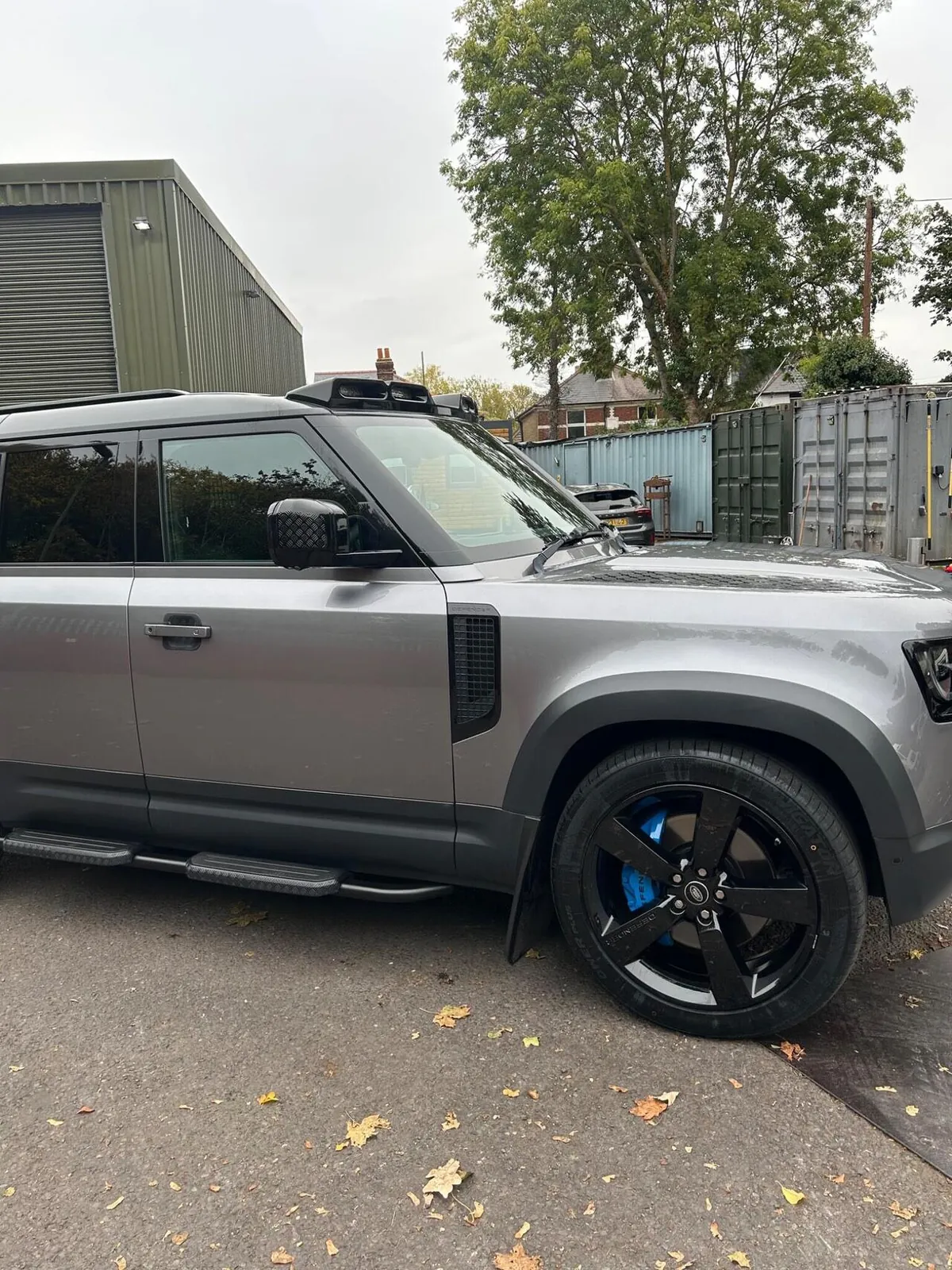 Land Rover Defender 110 2021 photo 5