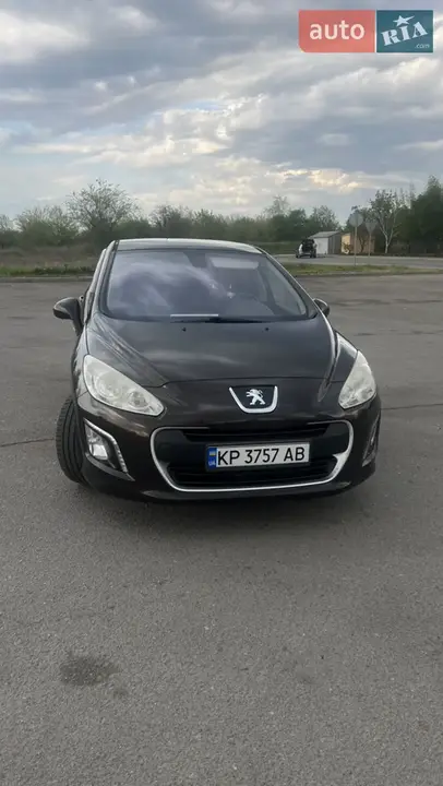 Peugeot 308 2012 photo 3