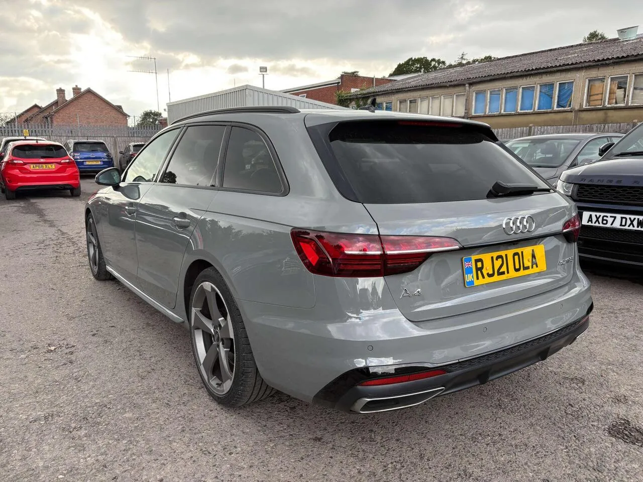 Audi A4 2021 photo 3