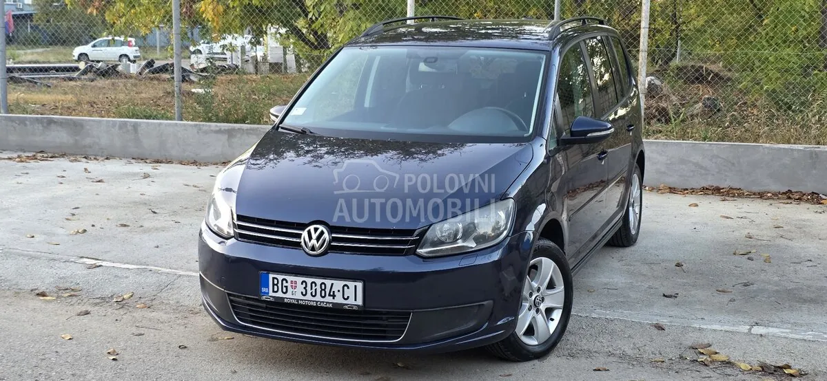 Volkswagen Touran 2013 photo 3