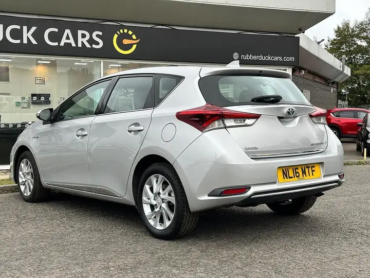 Toyota Auris 2016 photo 4