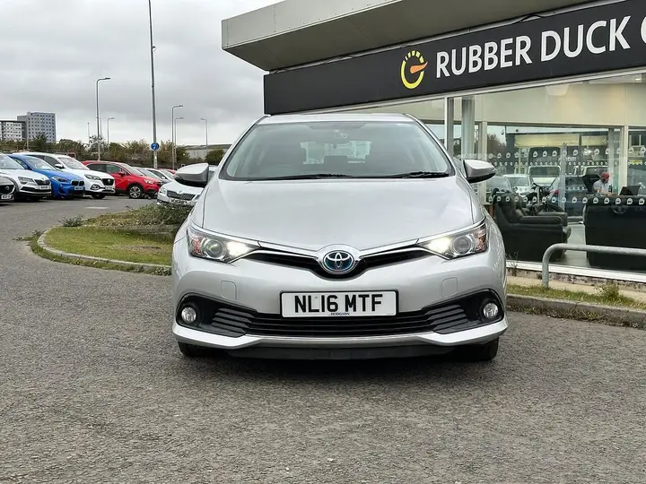 Toyota Auris 2016 photo 2