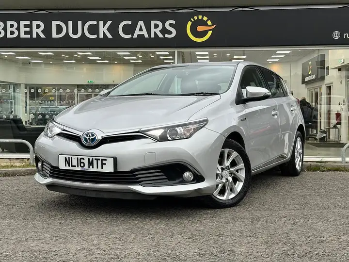 Toyota Auris 2016 photo 3