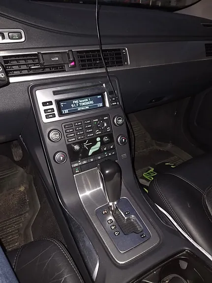 Volvo V70 2011 photo 2