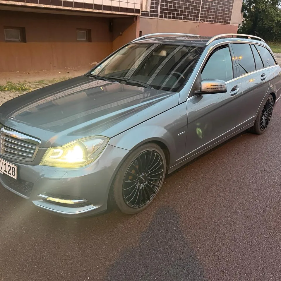 Mercedes-Benz C200