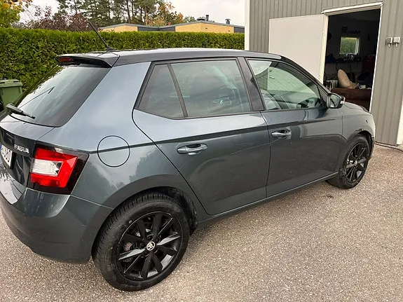 Skoda Fabia 2017 photo 3