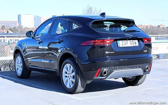 Jaguar E-Pace 2019 photo 3