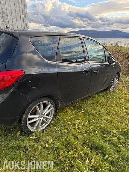 Opel Meriva 2012 photo 5