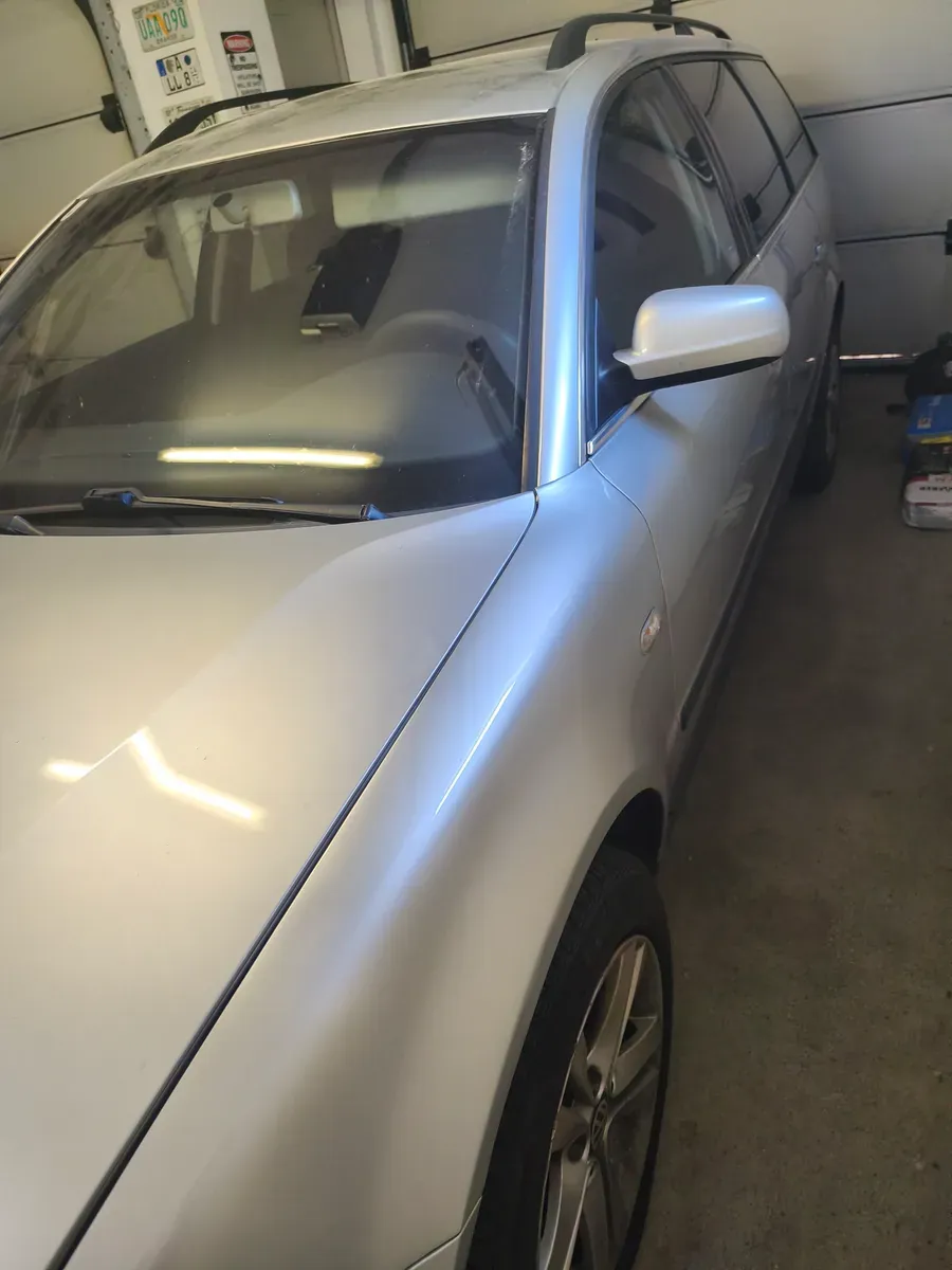Volkswagen Passat 2001 photo 2