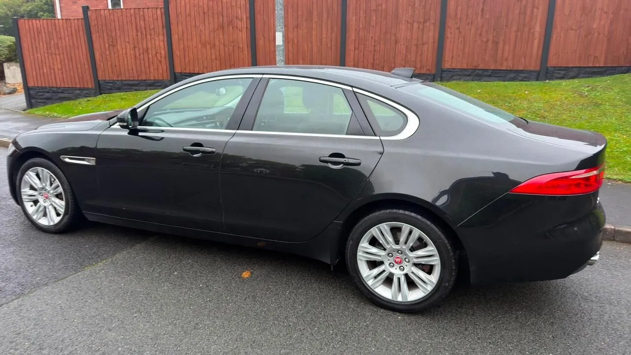 Jaguar Xf 2017 photo 4
