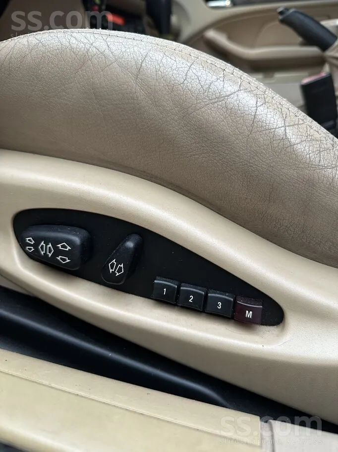 BMW 330 2002 photo 5