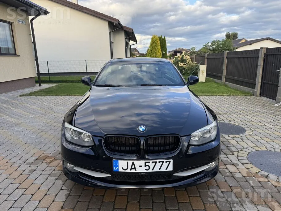 BMW E93 2012 photo 5