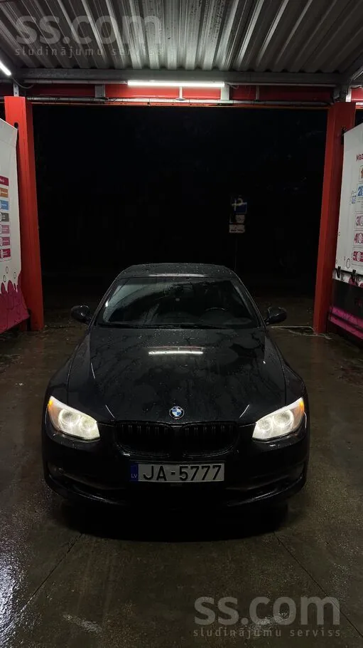BMW E93